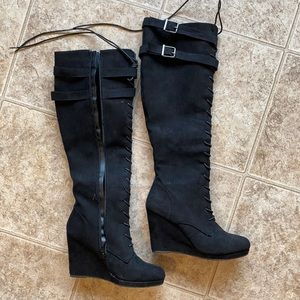 Wedge boots